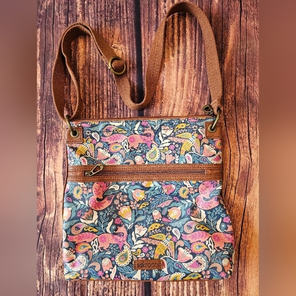 Sakroots Handbags - Sakroots Artist Circle Canvas Flat Crossbody Fox Woodland Bag Purse Travel